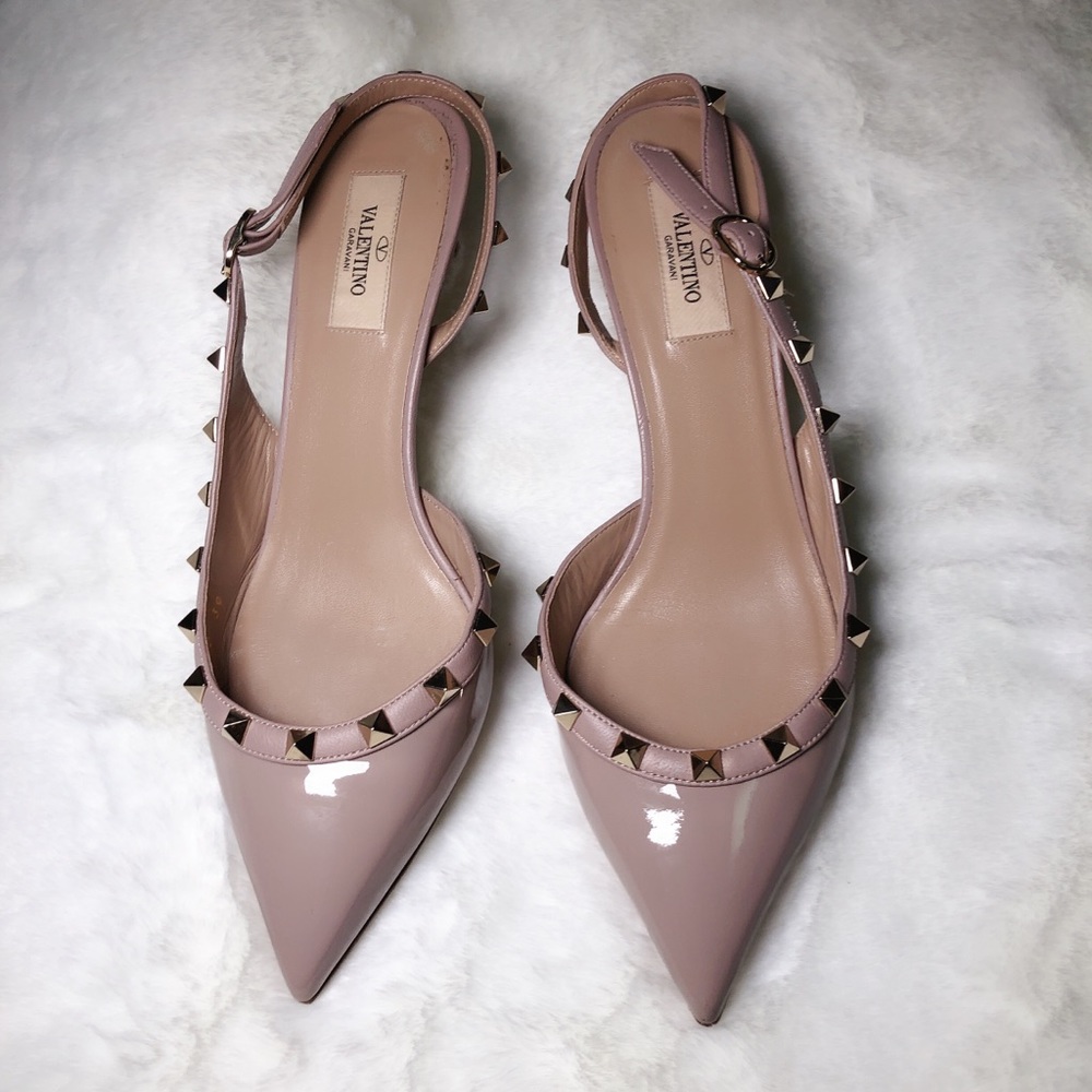 ❤️SOLD❤️Valentino rockstud slingback nude 39